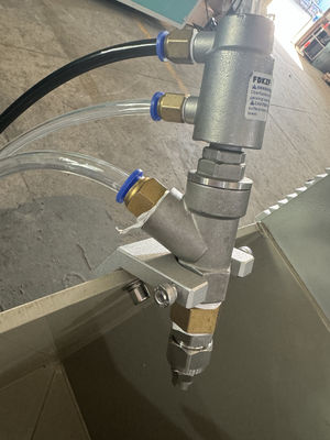 ماشین پوشش پالس با دوام متنوع ابعاد اتاق اسپری 400 * 400 * 500 میلی متر مصرف برق 0.95KW