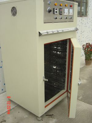 یک سال فر با دمای ثابت با ابعاد بیرونی 600mm X 600mm X 800mm