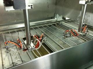 Fully Automatic Spray Coating Machine for Wood & Glass – Customizable Width, Gun Configuration & Conveyor Speed