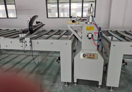 ماشین لامین سازی فیلم 1600mm با سیستم کنترل PLC سرعت بازپرداخت 0-100m/Min