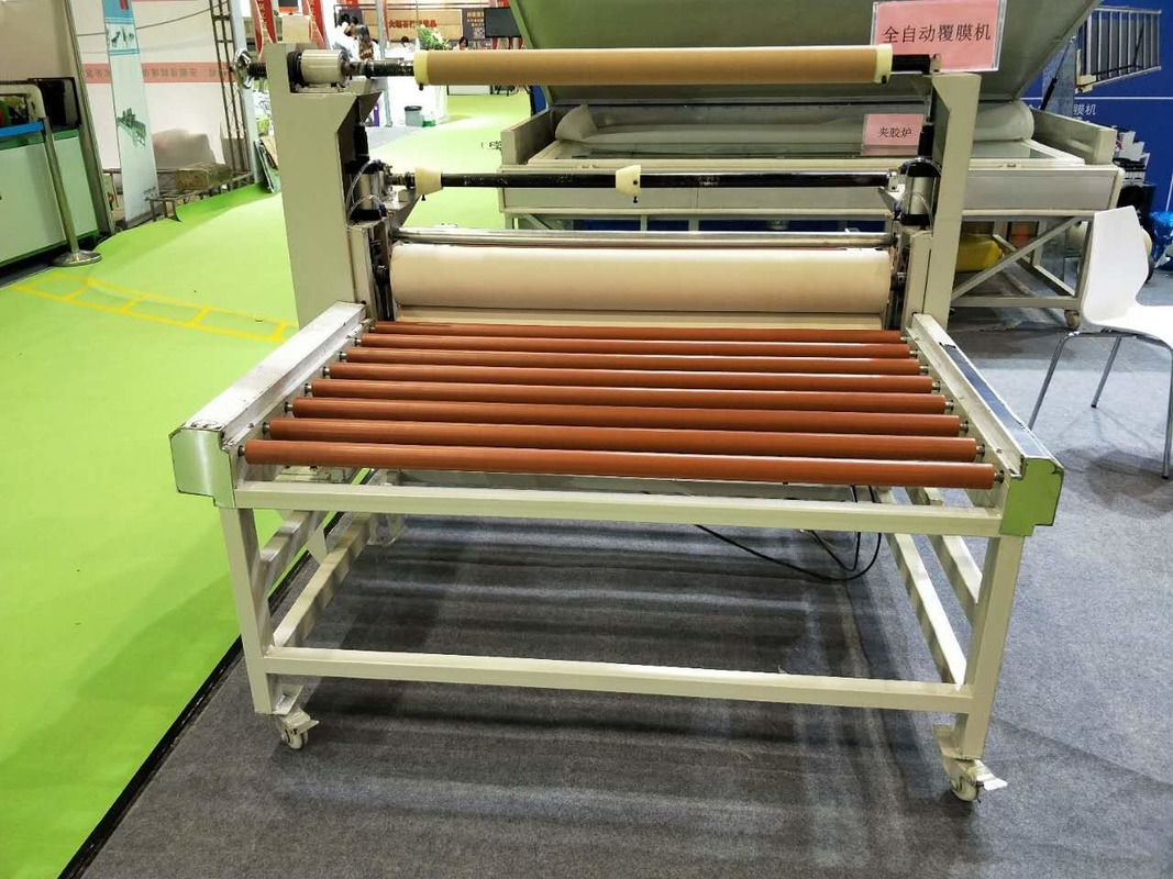 افزایش بهره وری با یک ماشین پوشش فیلم 3000KG ظرفیت 0-30m/min سرعت لایه بندی