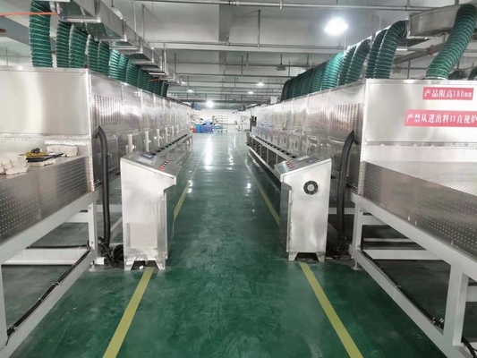 17530mm × 1600mm × 1100mm خشک کن مایکروویو خلاء برای کنترل دقیق دمای در 80C